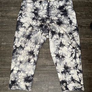 Lululemon Dual Shibori crop leggings